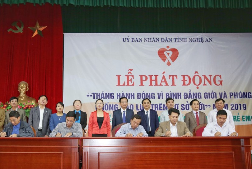 nghe-an-phat-dong-thang-hanh-dong-vi-binh-dang-gioi-va-phong-chong-bao-luc-tren-co-so-gioi-nam-2019-25-.1740.jpg